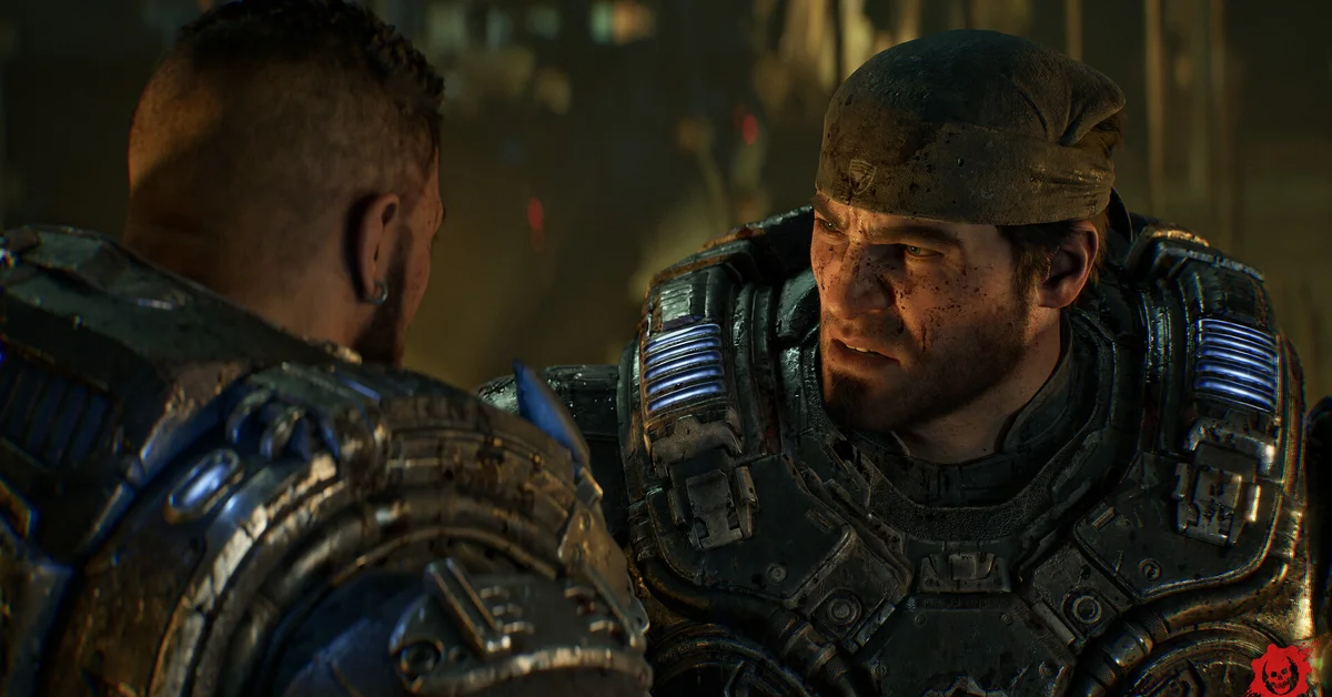 Marcus Fenix in a bandana talks face to face with Dom Santiago in Gears of War E-Day